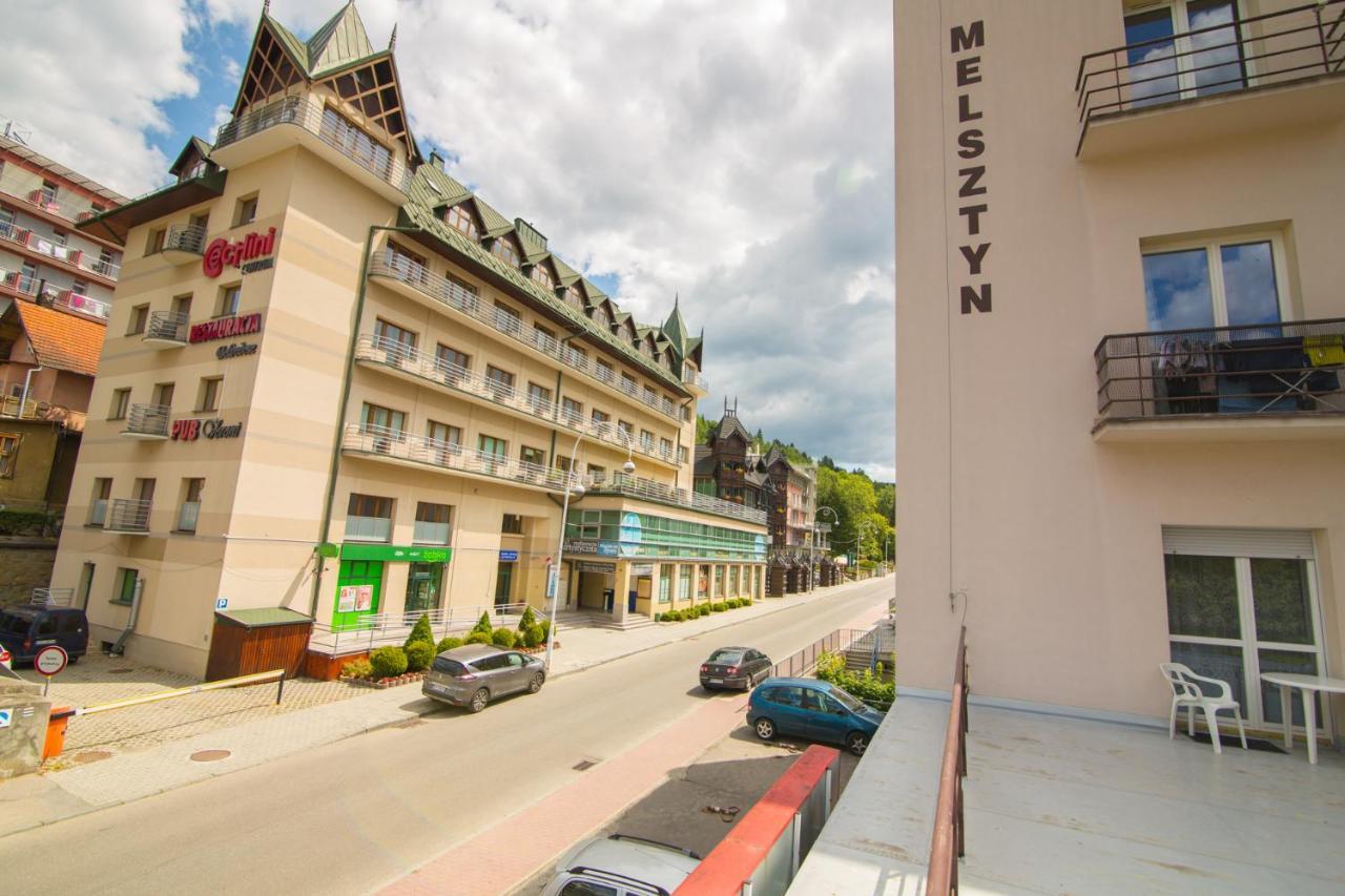 100m Duzy Apartament, Salon + 3 Sypialnie Przy Deptaku * Krynica-Zdrój