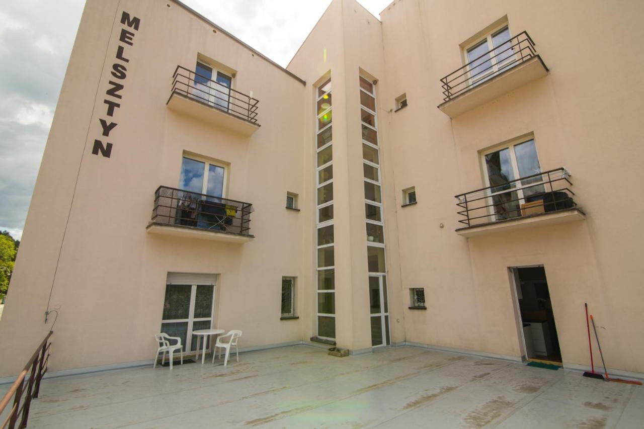 100m Duzy Apartament, Salon + 3 Sypialnie Przy Deptaku * Krynica-Zdrój